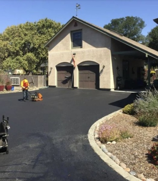 Driveway Paving in Flint, MI (1)
